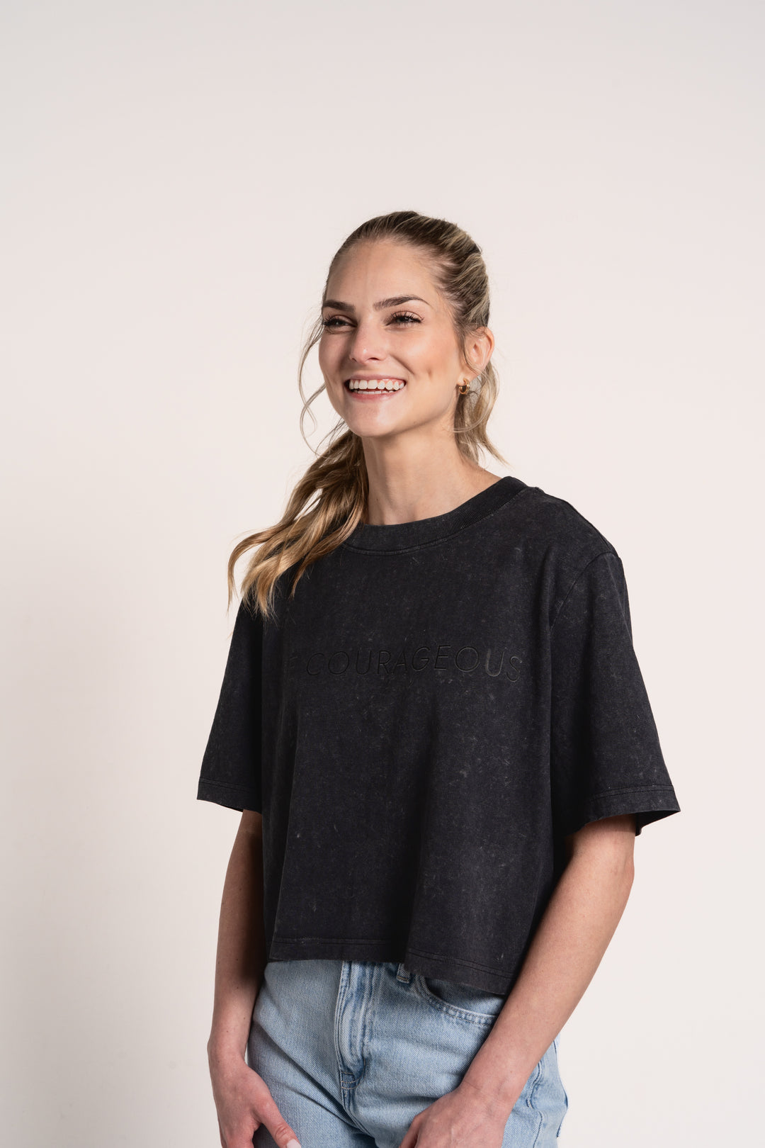 Be Courageous - Women's Crop Tee